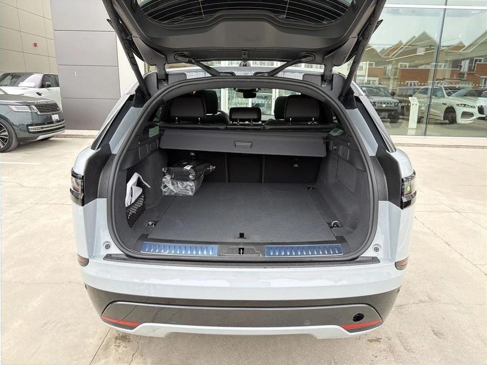 2026 Land Rover Range Rover Velar - Image 18 of 18