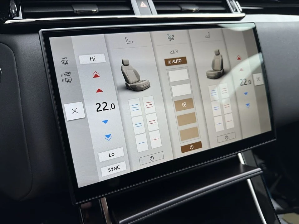 2026 Land Rover Range Rover Velar - Image 14 of 18