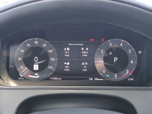 2026 Land Rover Range Rover Velar - Image 8 of 20