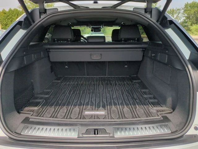 2026 Land Rover Range Rover Velar - Image 16 of 20