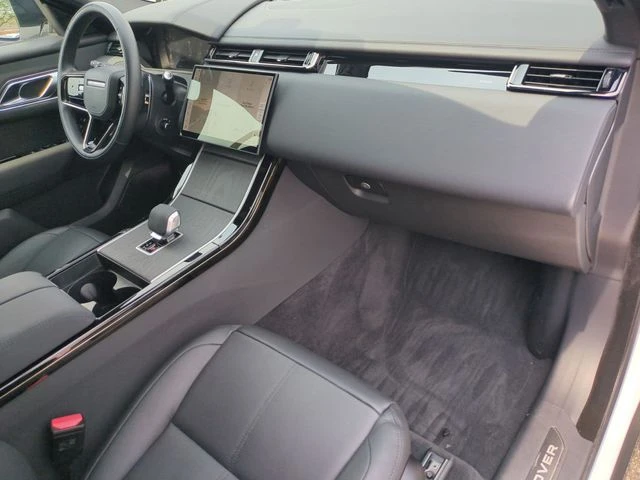 2026 Land Rover Range Rover Velar - Image 19 of 20