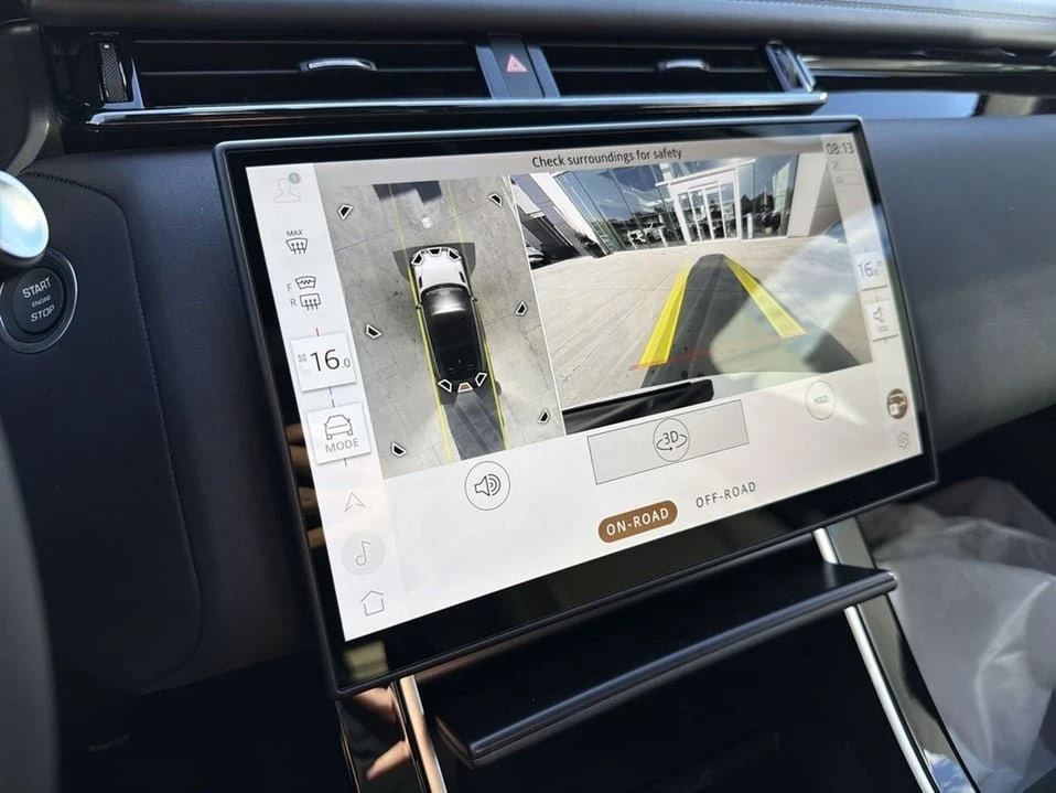 2026 Land Rover Range Rover Velar - Image 12 of 20