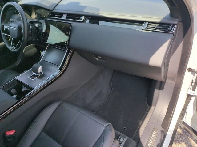 2026 Land Rover Range Rover Velar - Image 19 of 20