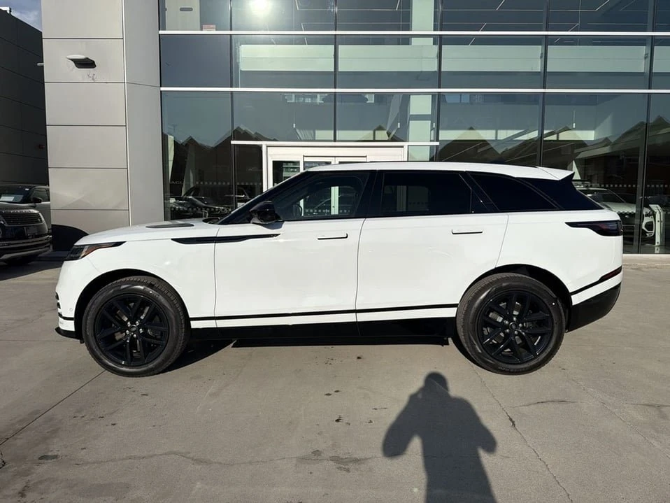 2026 Land Rover Range Rover Velar - Image 3 of 20