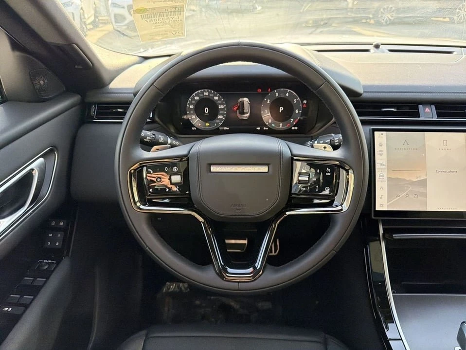 2026 Land Rover Range Rover Velar - Image 9 of 20