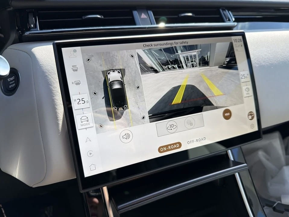 2026 Land Rover Range Rover Velar - Image 12 of 20