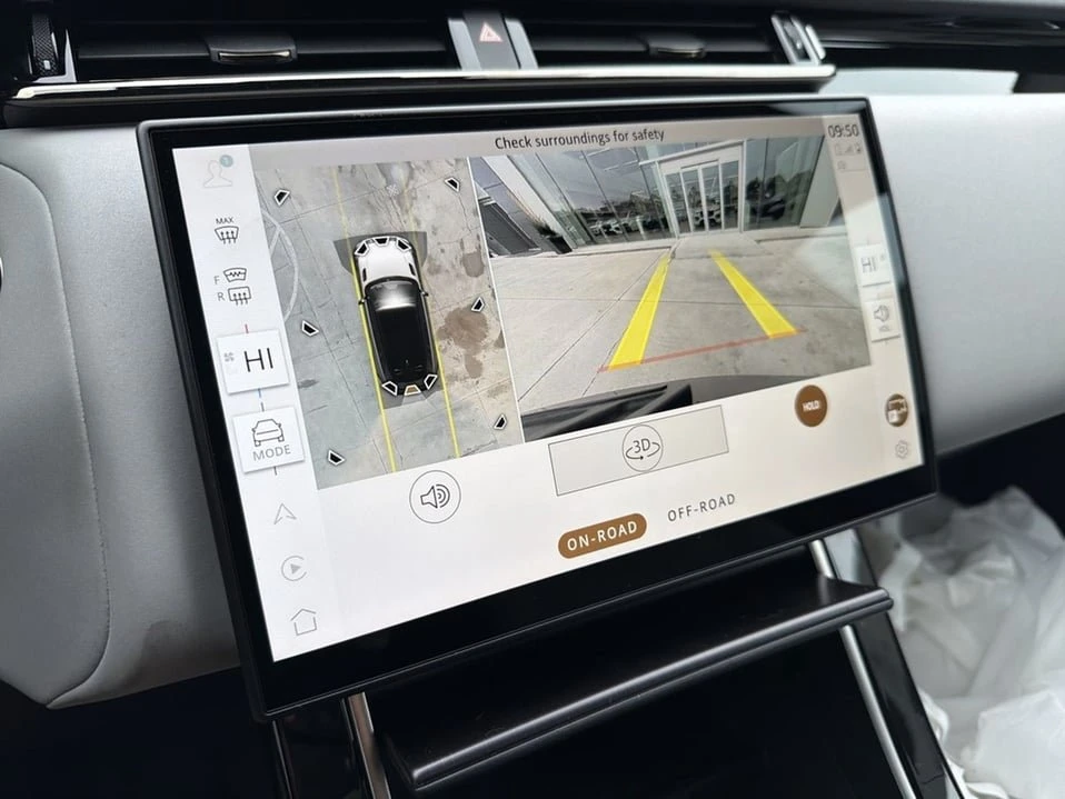 2026 Land Rover Range Rover Velar - Image 12 of 20