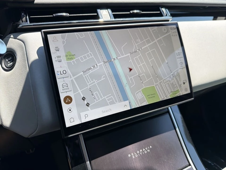 2026 Land Rover Range Rover Velar - Image 13 of 20