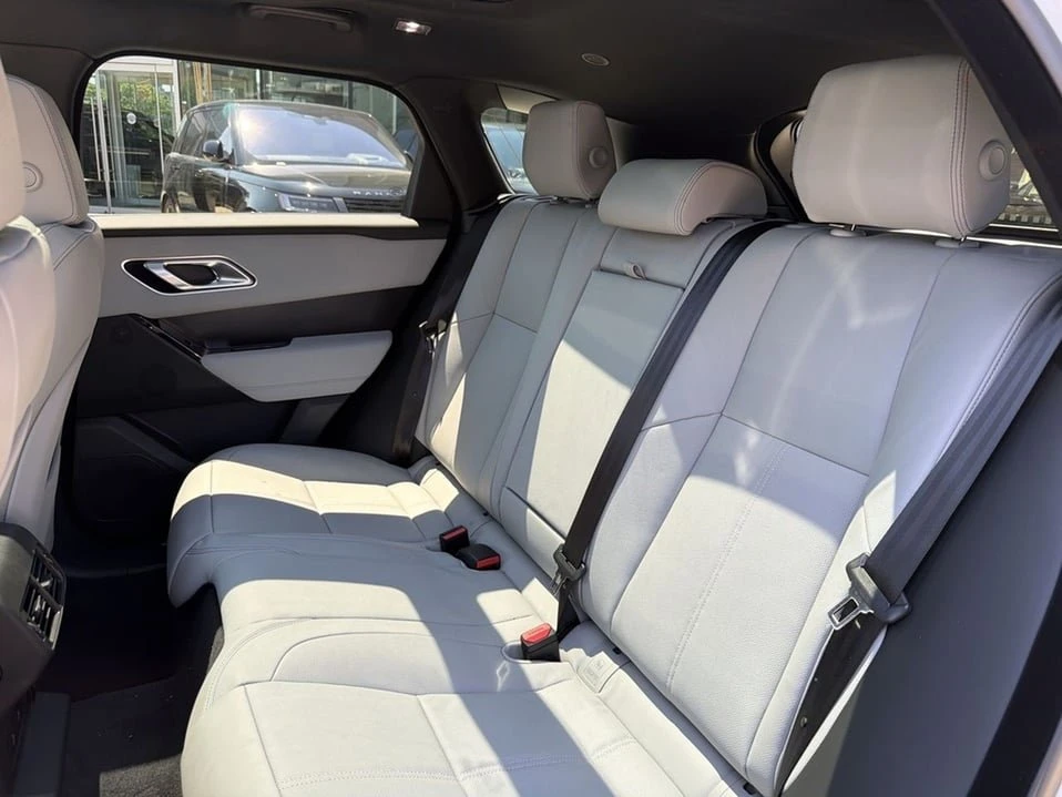 2026 Land Rover Range Rover Velar - Image 18 of 20