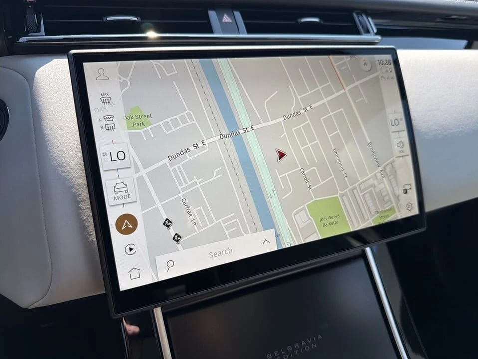 2026 Land Rover Range Rover Velar - Image 13 of 20