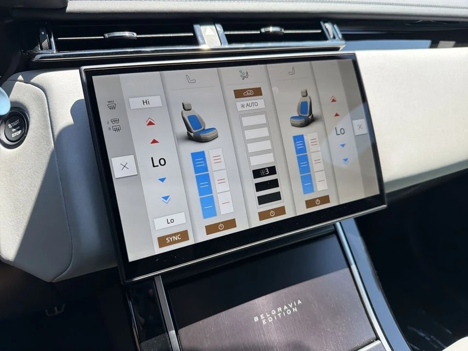 2026 Land Rover Range Rover Velar - Image 14 of 20