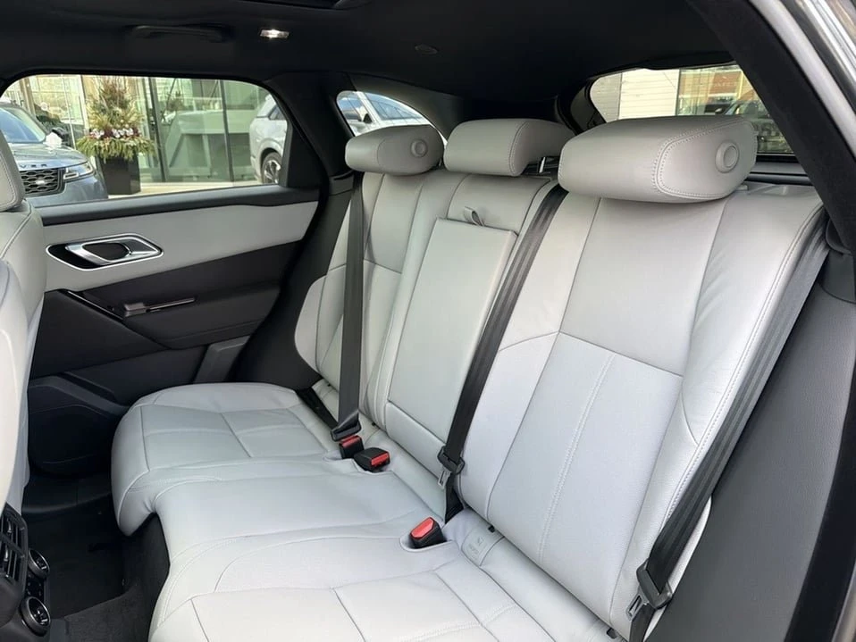 2026 Land Rover Range Rover Velar - Image 18 of 20