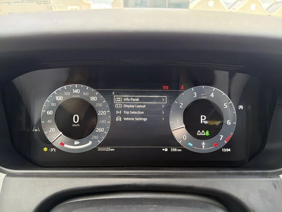2026 Land Rover Range Rover Velar - Image 10 of 20