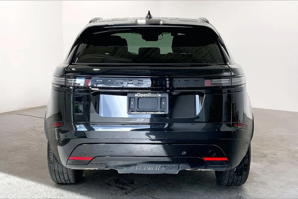 2026 Land Rover Range Rover Velar - Image 5 of 20