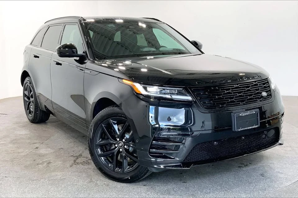 2026 Land Rover Range Rover Velar - Image 3 of 20