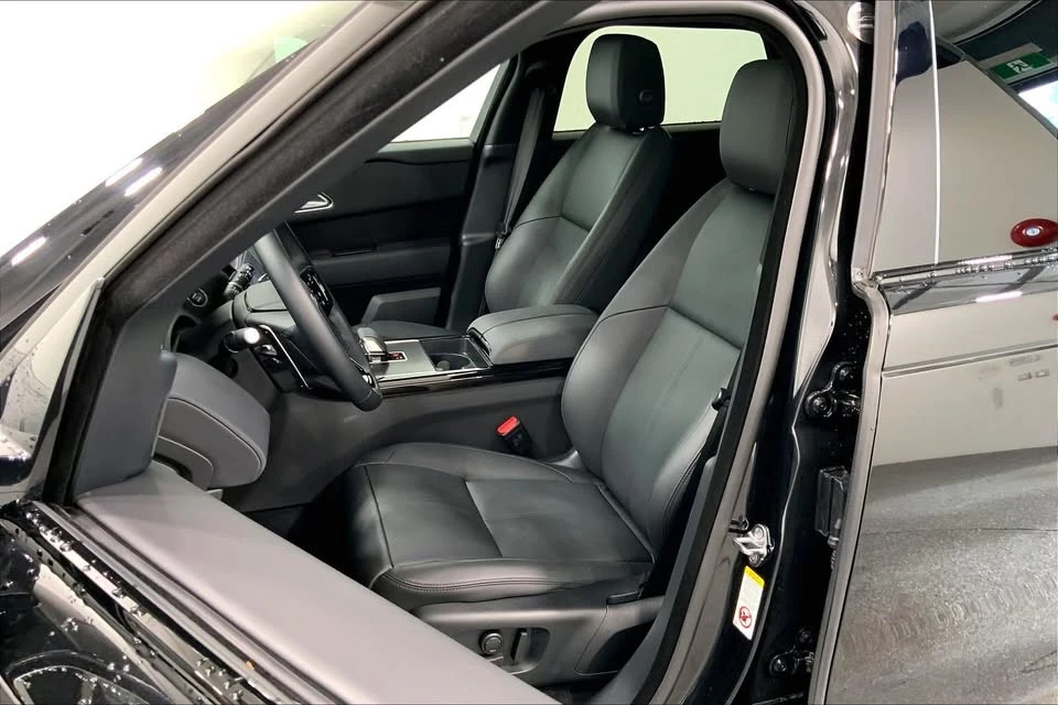 2026 Land Rover Range Rover Velar - Image 8 of 20