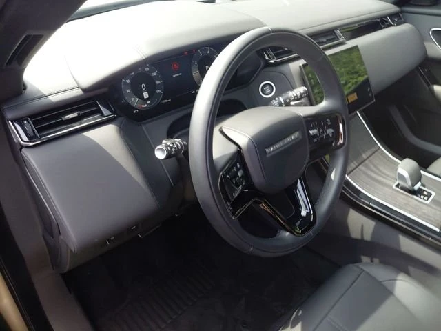 2026 Land Rover Range Rover Velar - Image 6 of 13
