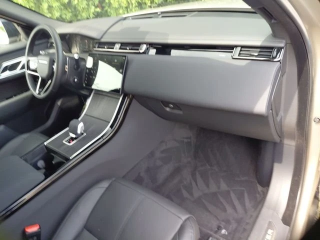2026 Land Rover Range Rover Velar - Image 10 of 13