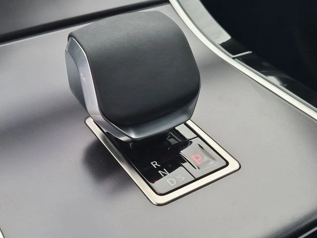 2026 Land Rover Range Rover Velar - Image 8 of 14