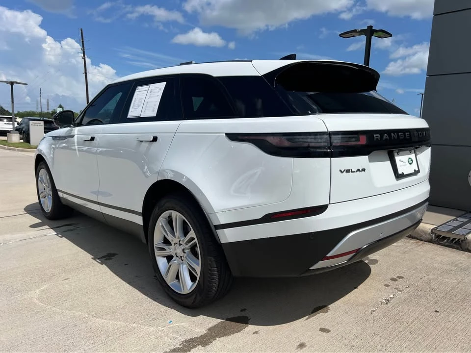 2026 Land Rover Range Rover Velar - Image 5 of 18