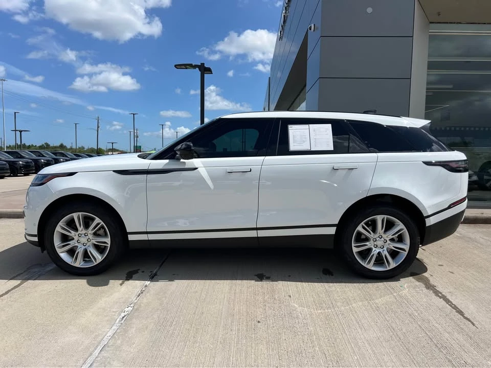 2026 Land Rover Range Rover Velar - Image 4 of 18