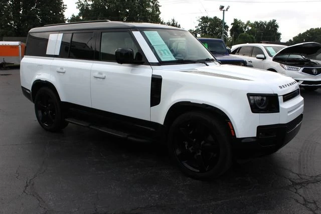 2026 Land Rover Defender V8 - Image 7 of 18