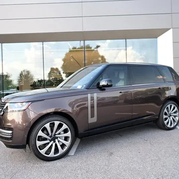 2026 Land Rover Range Rover SE LWB