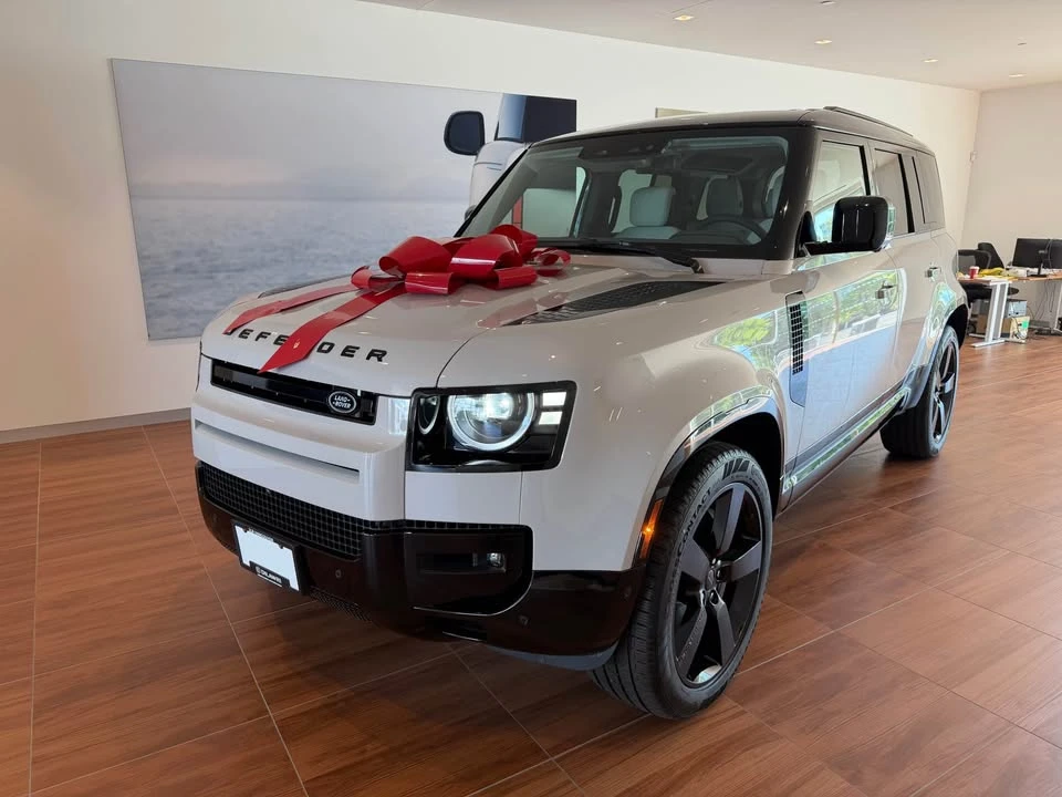 2026 Land Rover Defender L663 - Image 4 of 20
