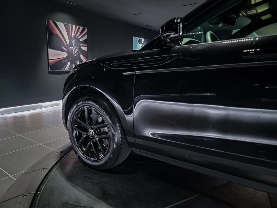 2026 Land Rover Range Rover Evoque 2nd Gen - Image 9 of 20