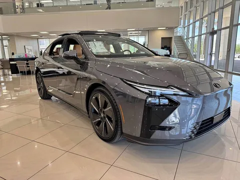 2026 Lexus ES 500e AWD