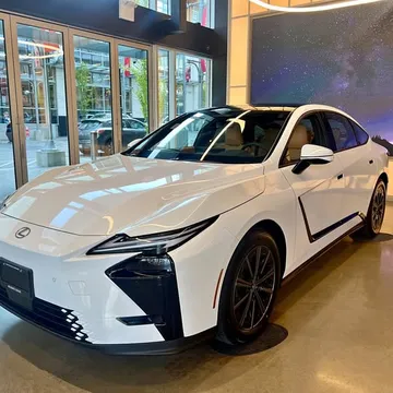 2026 Lexus ES350e