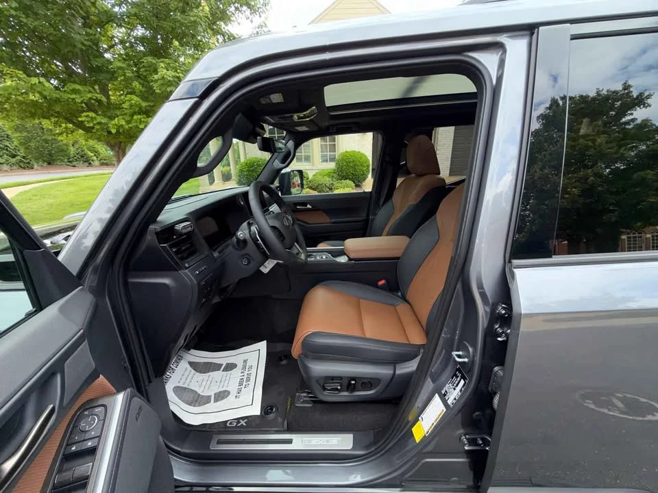 2026 Lexus GX 3rd Gen - Image 9 of 10