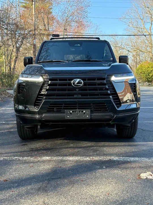 2026 Lexus GX 3rd Gen - Image 2 of 14