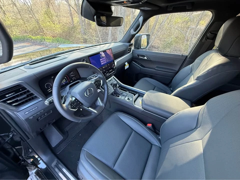 2026 Lexus GX 3rd Gen - Image 10 of 14