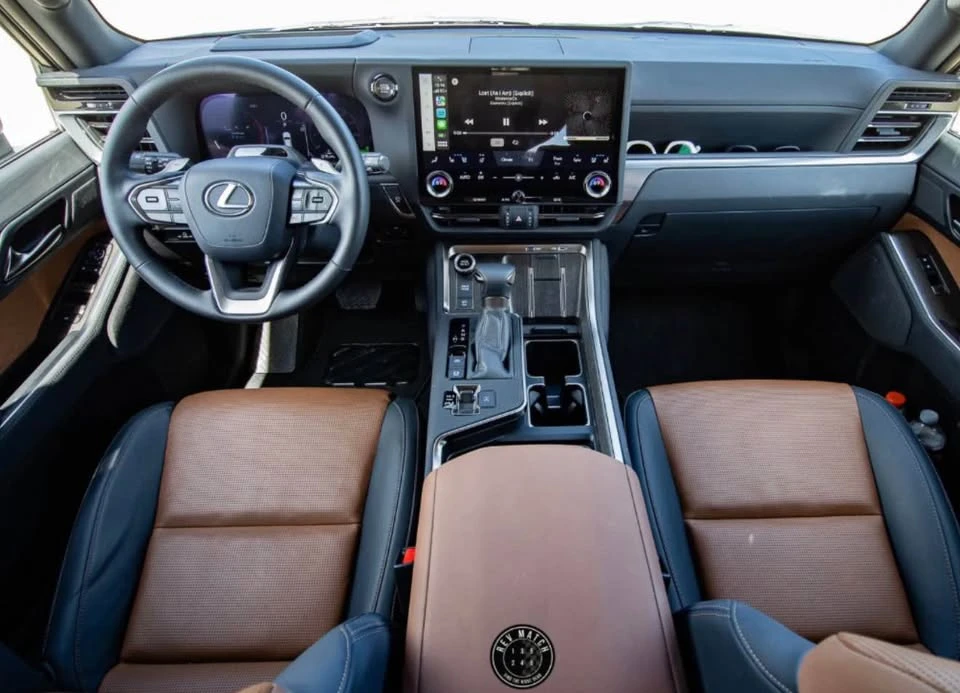 2026 Lexus GX 3rd Gen - Image 3 of 4