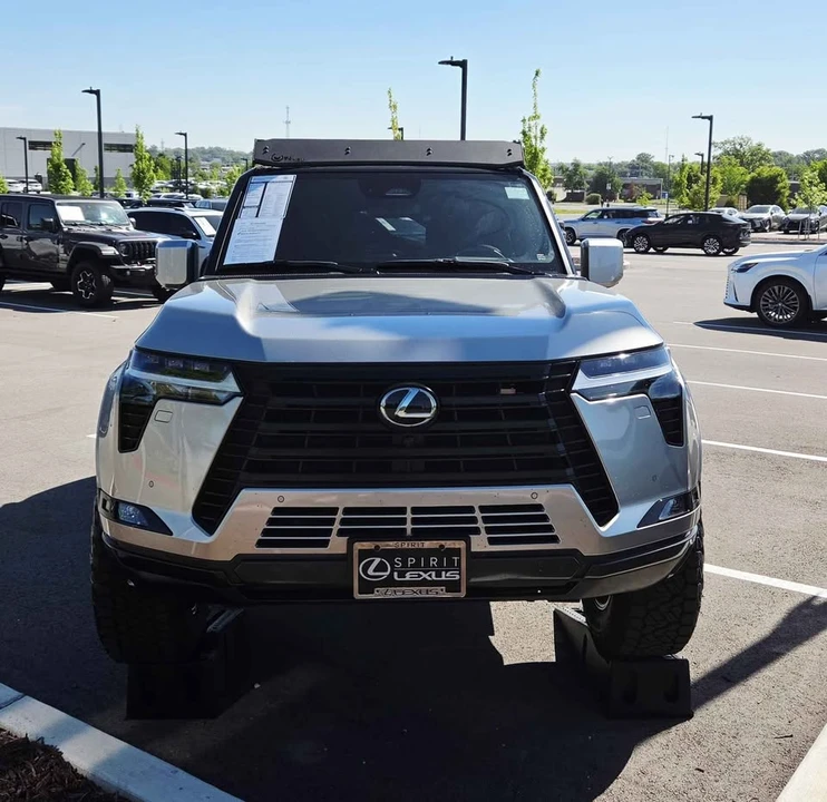 2026 Lexus GX 3rd Gen - Image 2 of 7