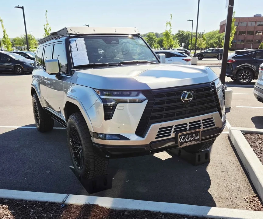 2026 Lexus GX 3rd Gen - Image 3 of 7