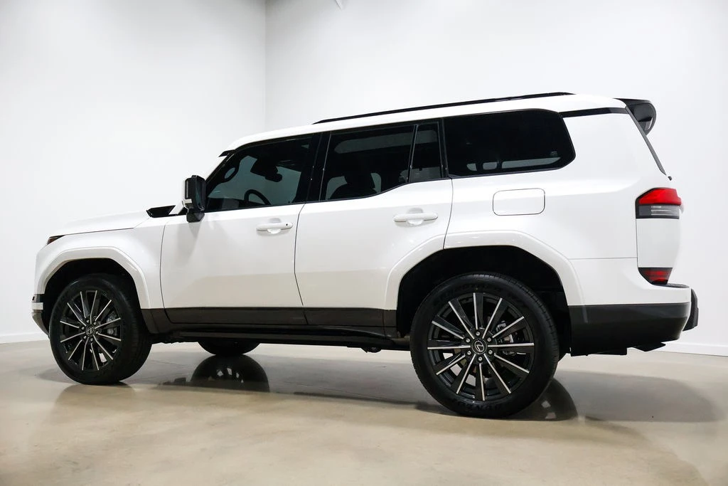2026 Lexus GX 3rd Gen - Image 6 of 24