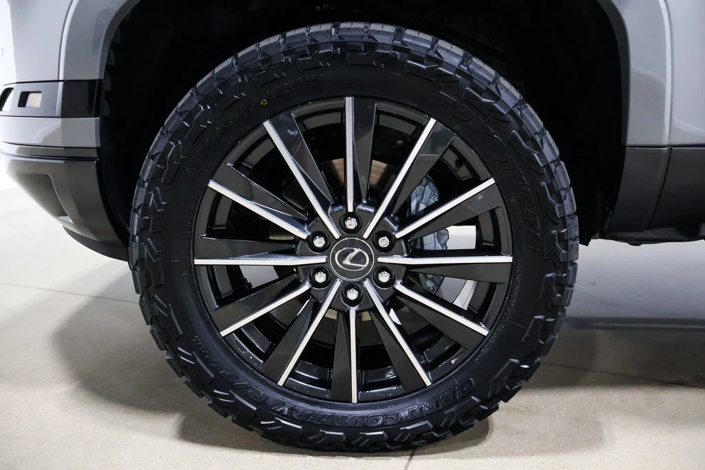 2026 Lexus - Image 20 of 24
