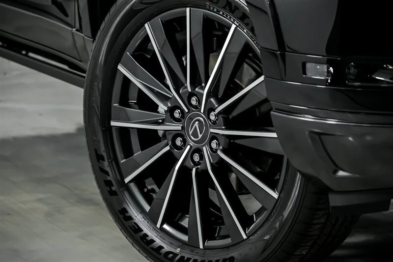 2026 Lexus GX 3rd Gen - Image 4 of 21