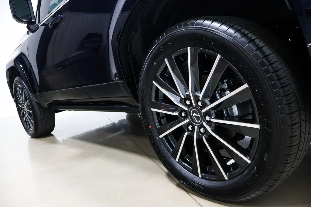 2026 Lexus GX 3rd Gen - Image 19 of 21
