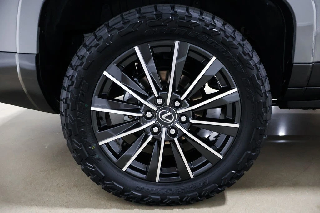2026 Lexus GX 3rd Gen - Image 22 of 24