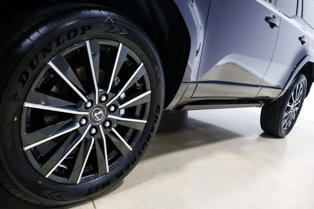 2026 Lexus GX 3rd Gen - Image 22 of 24