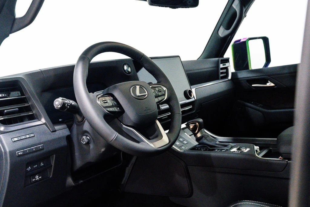 2026 Lexus GX 3rd Gen - Image 6 of 24