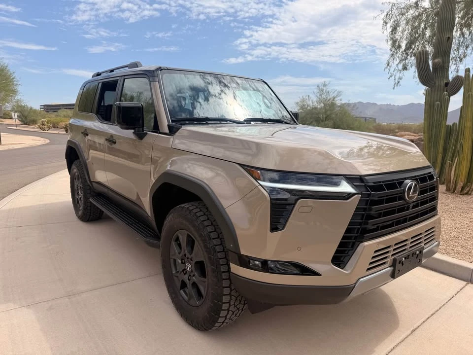 2026 Lexus GX 3rd Gen - Image 3 of 9