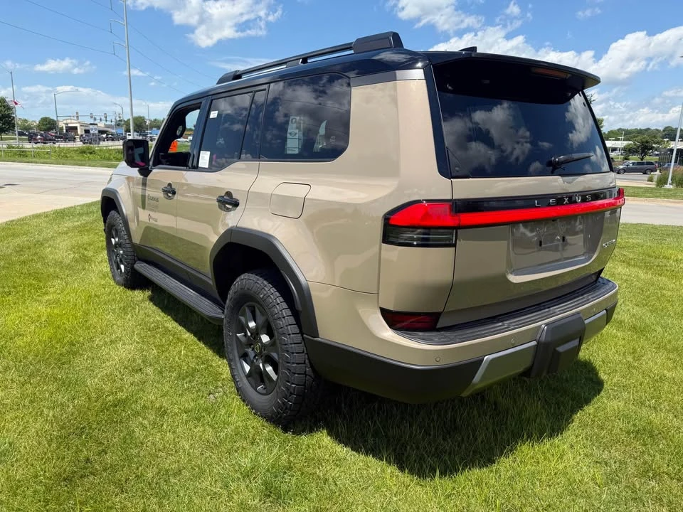 2026 Lexus GX 3rd Gen - Image 2 of 7