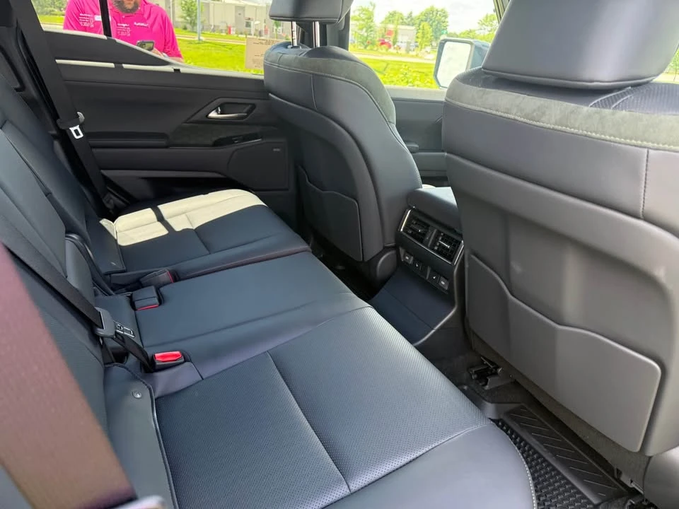 2026 Lexus GX 3rd Gen - Image 5 of 7
