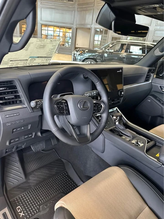 2026 Lexus GX 3rd Gen - Image 5 of 9