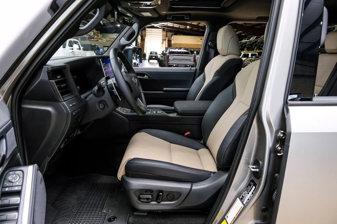 2026 Lexus GX 3rd Gen - Image 12 of 12