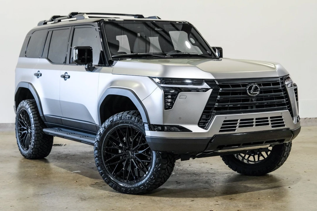 2026 Lexus GX 3rd Gen - Image 4 of 12